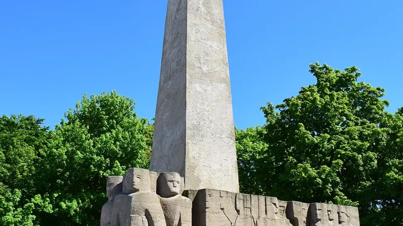 Pomnik Zaślubin Polski z Morzem w Kołobrzegu